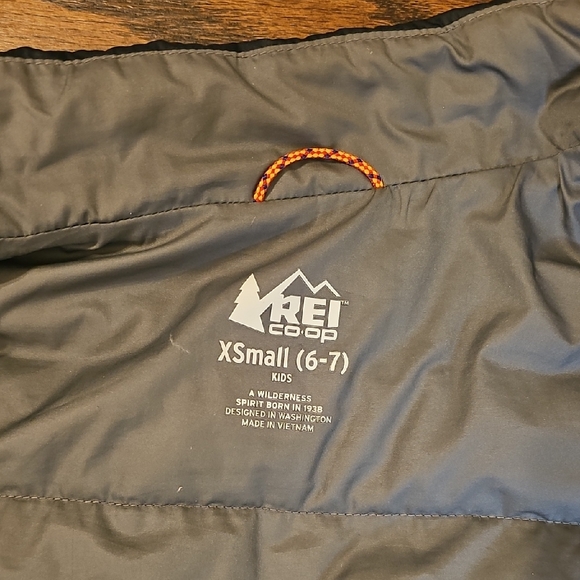 REI Black 650 Down Quilted Jacket - Picture 8 of 14